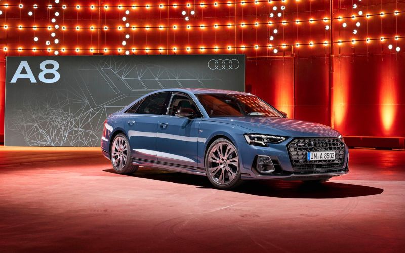 45% за Audi. Какие седаны до ₽15 млн выбирали россияне