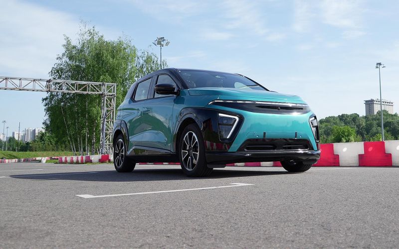 Взрыв мозга. Тест нового российского ситикара «Атом»