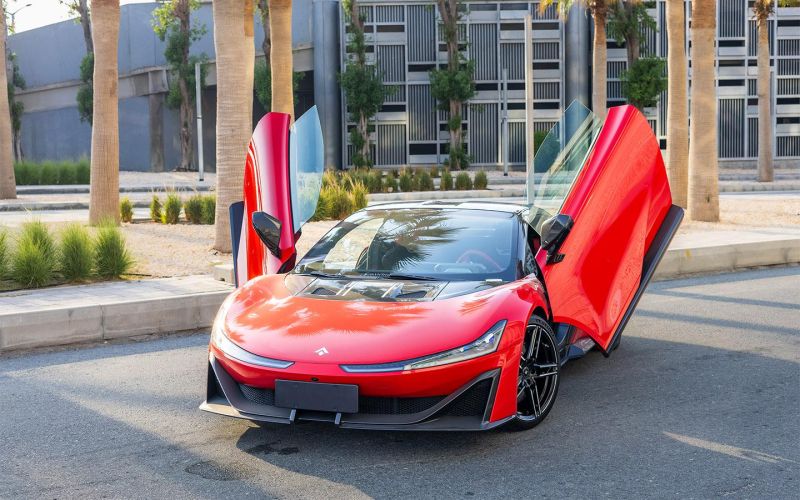 В России может появиться 1224-сильный спорткар GAC. Сроки и подробности