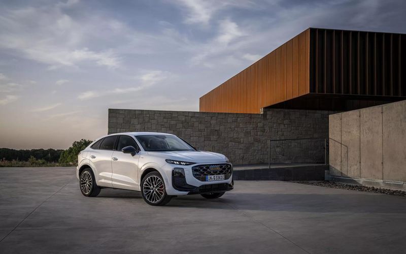 Audi представил новый кроссовер Q3 в версии Sportback. Цены