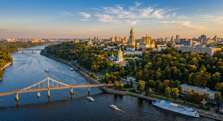Як зареєструвати місце проживання в Києві, якщо немає власного житла: правові шляхи